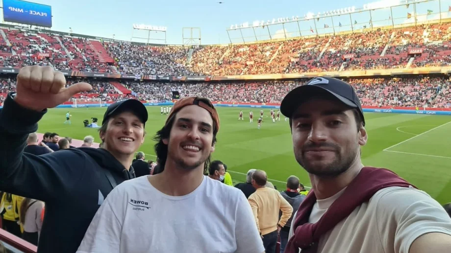 Huevo-y-argentinos-en-Sevilla