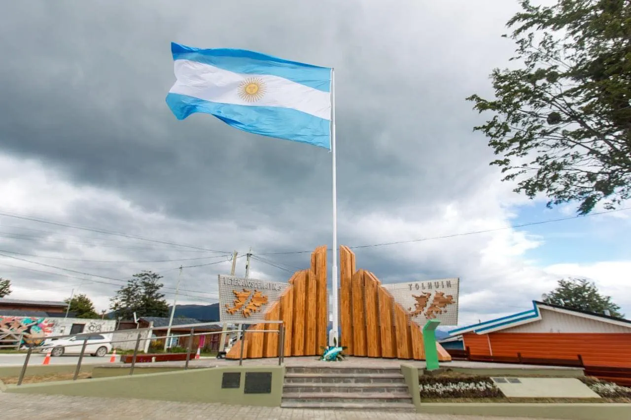 plazoleta-veteranos-de-malvinas-monumento