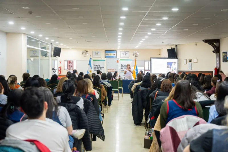 Jornada “Viejas Miradas vs. Nuevas Miradas”. GOB