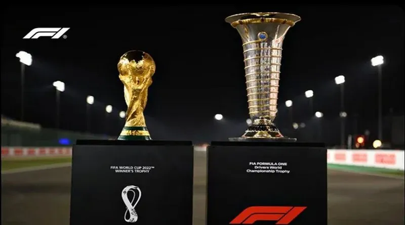 Copa del Mundo junto al trofeo del Gran Premio